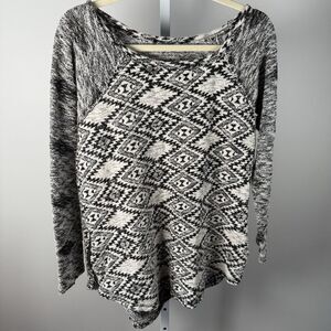 Womens Aztec Knit Sweater 18" Pit To Pit 17" Seam To Seam 21" Sleeve No Size Tag